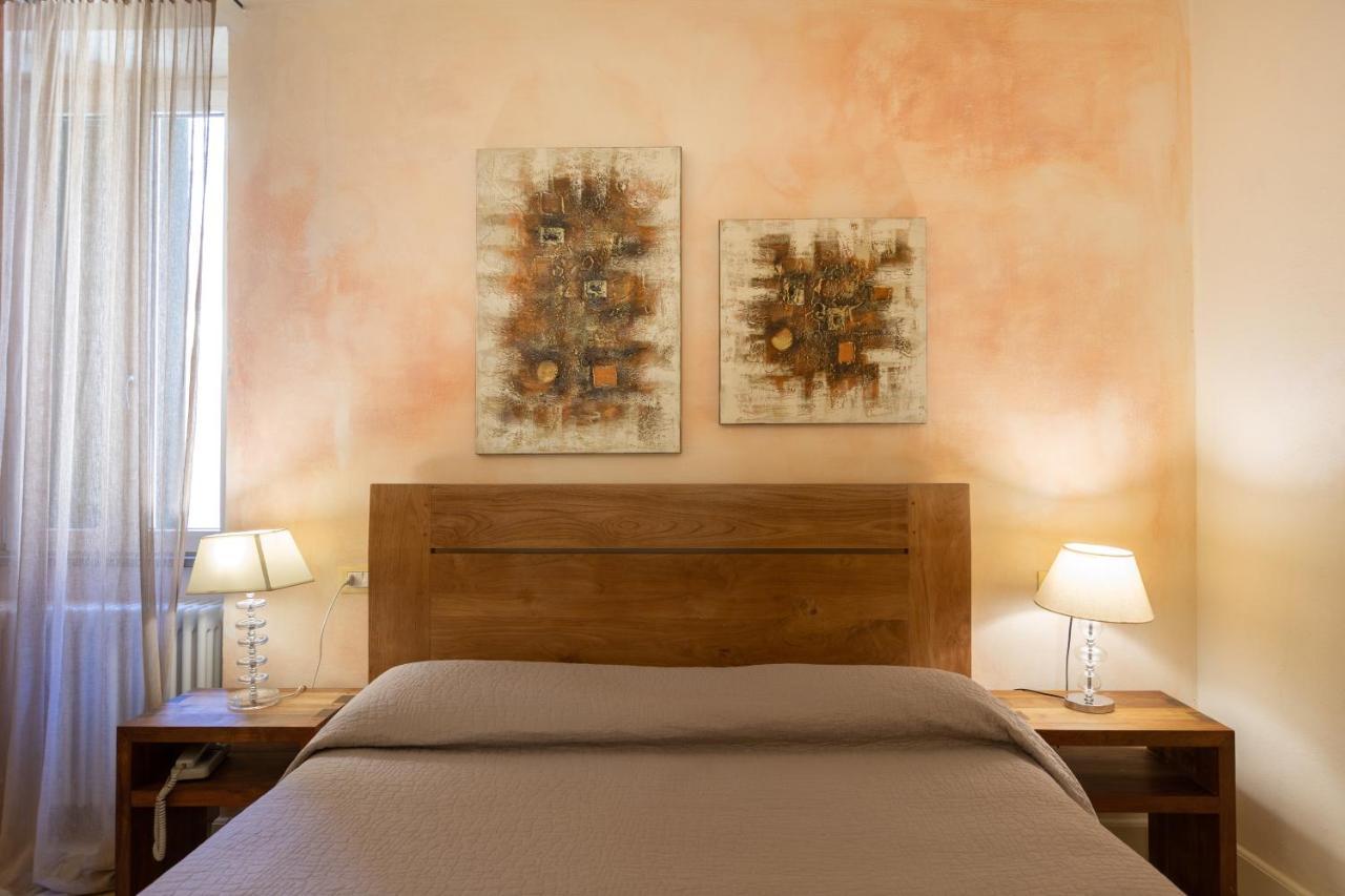 Hotel Al Convento Vezzano Ligure Bagian luar foto