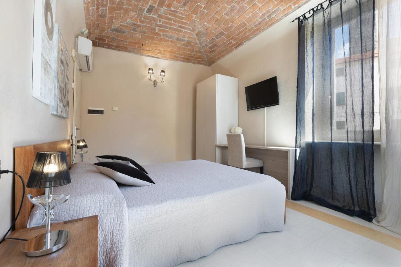 Hotel Al Convento Vezzano Ligure Bagian luar foto