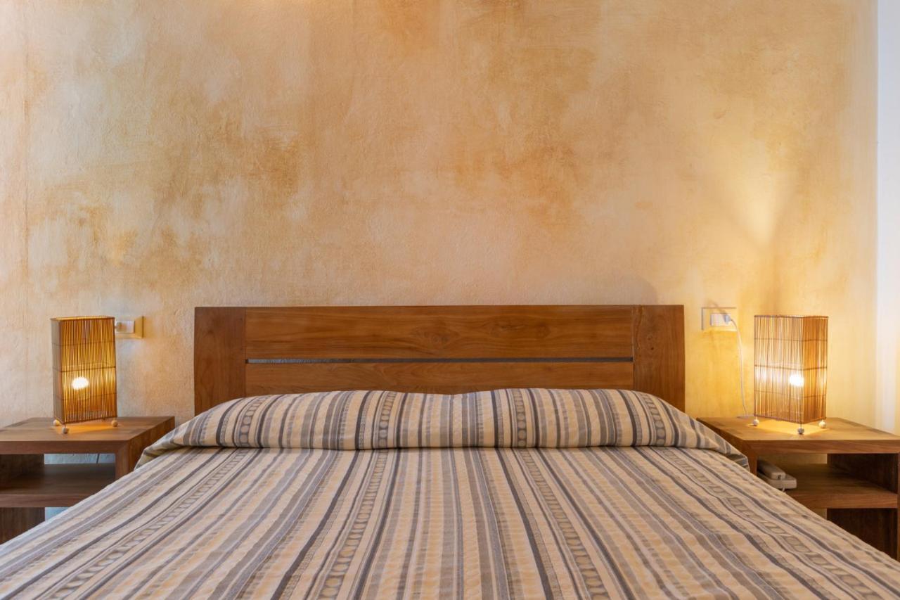 Hotel Al Convento Vezzano Ligure Bagian luar foto